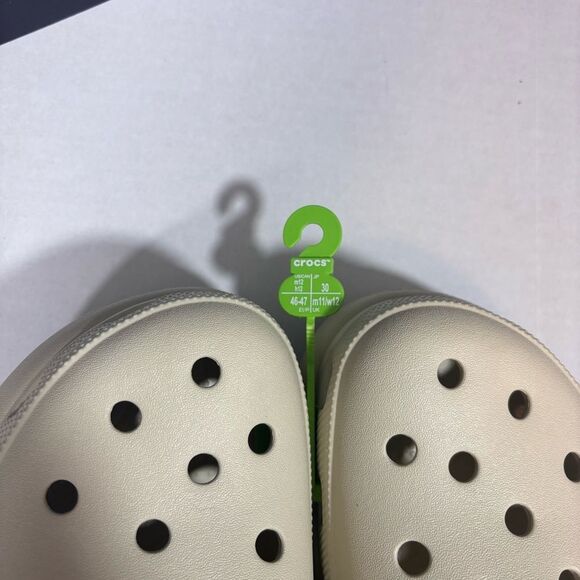Crocs Unisex Classic Crush Clog - Bone NEW with tags Men’s 12 - Picture 15 of 16